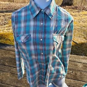 Wrangler Teal and White Plaid Button Down Shirt